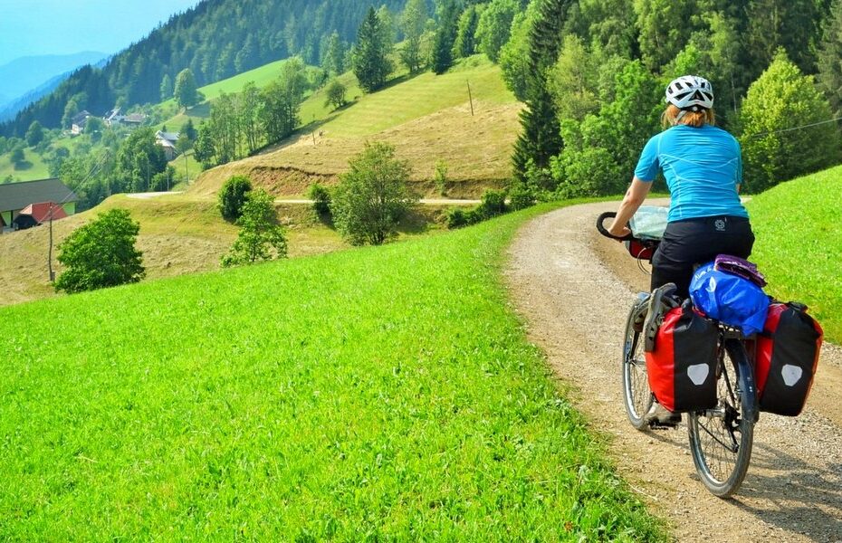 5 Essential Tips for a Memorable Bike Touring Experience